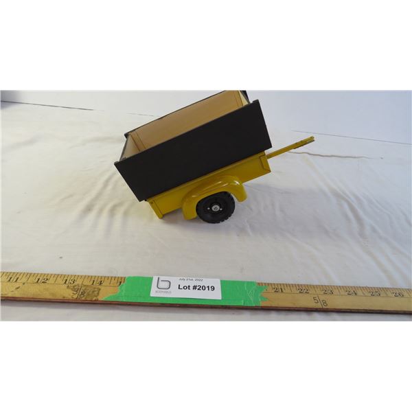 Custom yellow trailer with wood built box