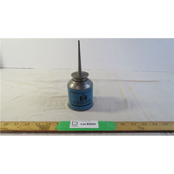 International Harvester (Hanley, SK) oiler can