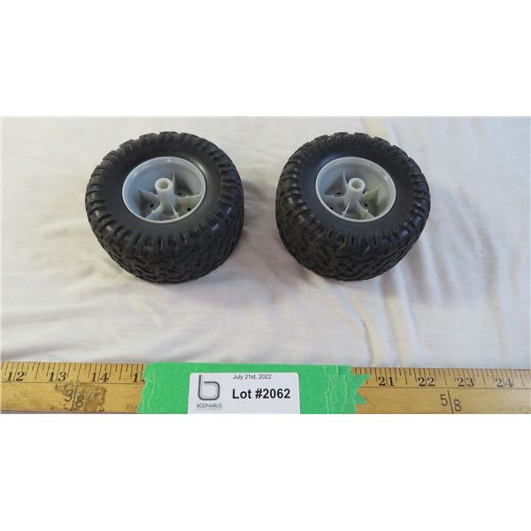 (2) hollow Rubber tires