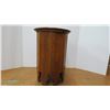 Image 1 : *Oak Stand with Hinged Lid 21"x30"