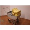 Image 5 : *Vintage Doll Carriage