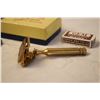Image 2 : Gem Junior Safety Razor w/ Blades and Original Box
