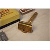 Image 3 : Gem Junior Safety Razor w/ Blades and Original Box