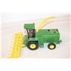 Image 3 : John Deere Combine