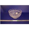 Image 1 : Lead crystal Cut Daisy Large Bowl 8”W x 5” T