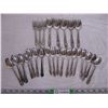 Image 3 : Lot of Misc Silver-plate Cutlery (26 pieces)