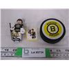 Image 2 : Boston Bruins 3 pce Memorabilia lot: Bobby Orr Stamp; Bruins Puck; Playmobil Bruins Goalie