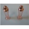 Image 3 : Pink Depression Very rare “Royal Lace” Salt & Pepper set