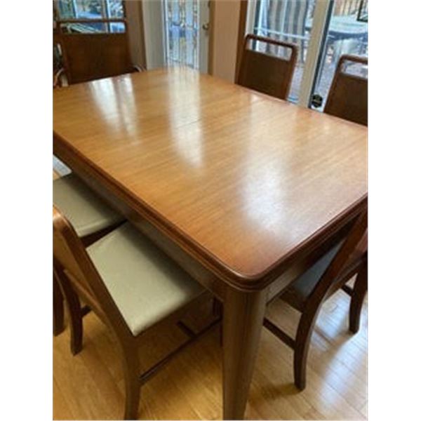 Vintage 1930's dining room table and chairs from the Tri-Bond Furniture Company in Grand Rapids, MI