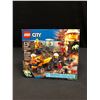 Image 1 : Sealed LEGO City 60184 Mining Team NEW Sealed - 82 pcs - 2018 - Glow in the Dark Spider