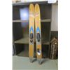 Image 1 : Vintage Wood Water Ski's