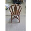 Image 2 : Vintage Wooden Chair