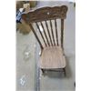 Image 5 : Vintage Pressed Back Nursery Rocker