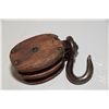 Image 3 : Antique Wooden Pulley