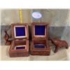 Image 2 : 2 wooden trinket boxes from India, with brass inlay on lid, and 2 wooden carved animal figurines. El