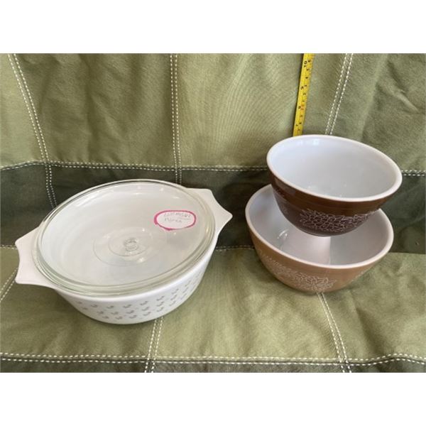 2 vintage, small pyrex, woodland pattern, nesting bowls, and Pyrex, Laura Ashley tulip casserole dis