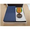 Image 1 : Original US Military Vietnam Service Medal