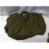 Image 3 : 2 Military Green Dufflebags