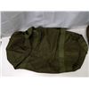 Image 3 : 2 Military Green Dufflebags