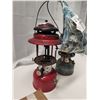 Image 3 : (2) Lanterns