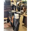 Image 2 : (2) Golfclub Bags W/ Some Clubs