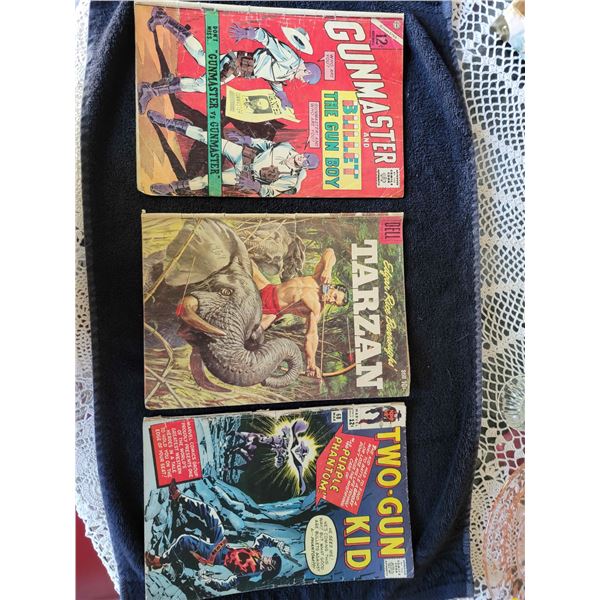 Set of 3 comic books