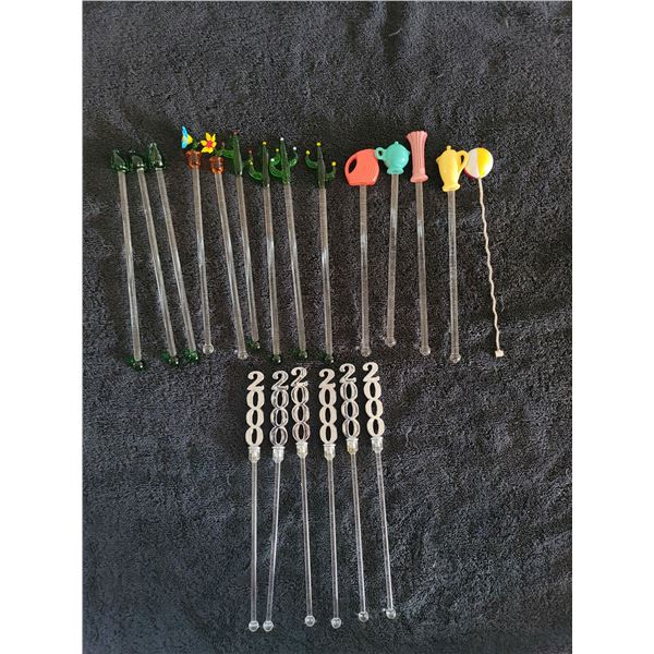 20 glass and plastic party stir sticks