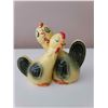 Image 2 : 2 sets vintage salt and pepper shakers birds and hugging birds