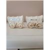 Image 2 : 2 sets vintage salt and pepper shakers covered wagons and Niagra water falls barrells