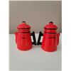 Image 2 : 2 sets vintage salt and pepper shakers yellow kettle and red kettle