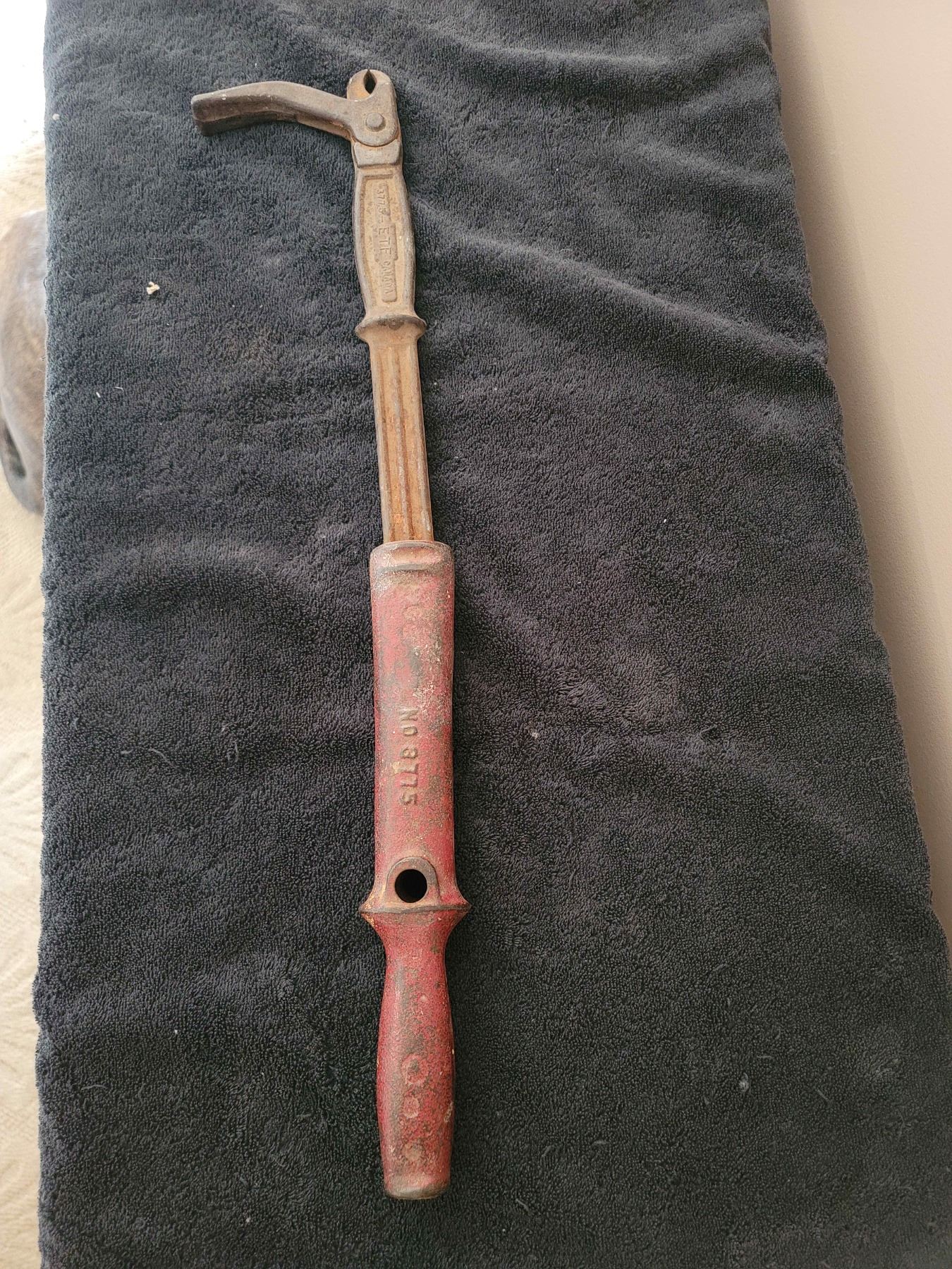 Vintage nail puller