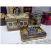 Image 3 : 8 Assorted Tins - Animal Crackers, Governor's Table, Ritz, Bicycle, Mackintosh