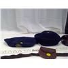 Image 2 : 2 Berets and Leather Belt Pouches