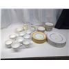 Image 1 : Chinaware Dining Set - J&G Meakin
