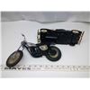 Image 3 : 2 Toy Vehicles - 1931 Car and Motorcycle