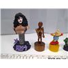 Image 2 : 5 Misc. Figures on Stands
