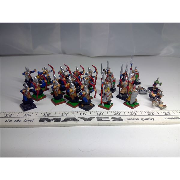 Painted War Hammer Mini Figures