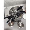 Image 6 : Fondue Set W/ All Utensils + Fondue Bowls