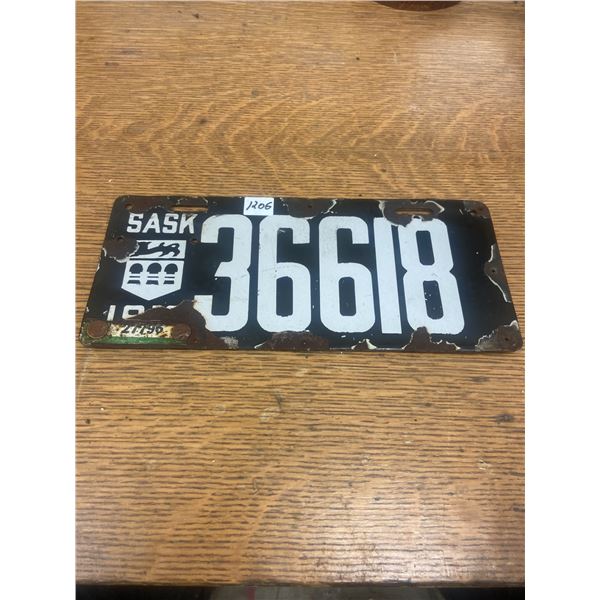 1919 Sask Licenses Plate "Porcelain"