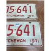 Image 3 : Pair of 1971 Sask Licenses Plates
