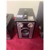 Image 3 : (3) Vintage Box Cameras (Brownie Junior Six 16, Kodak #30)