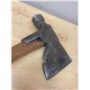 Image 3 : Vintage Hatchet Hammer Plumb