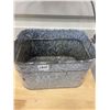 Image 2 : Granite Ware Lunch Box W/ Handle 9" x 5 1/2" H x 6" Across