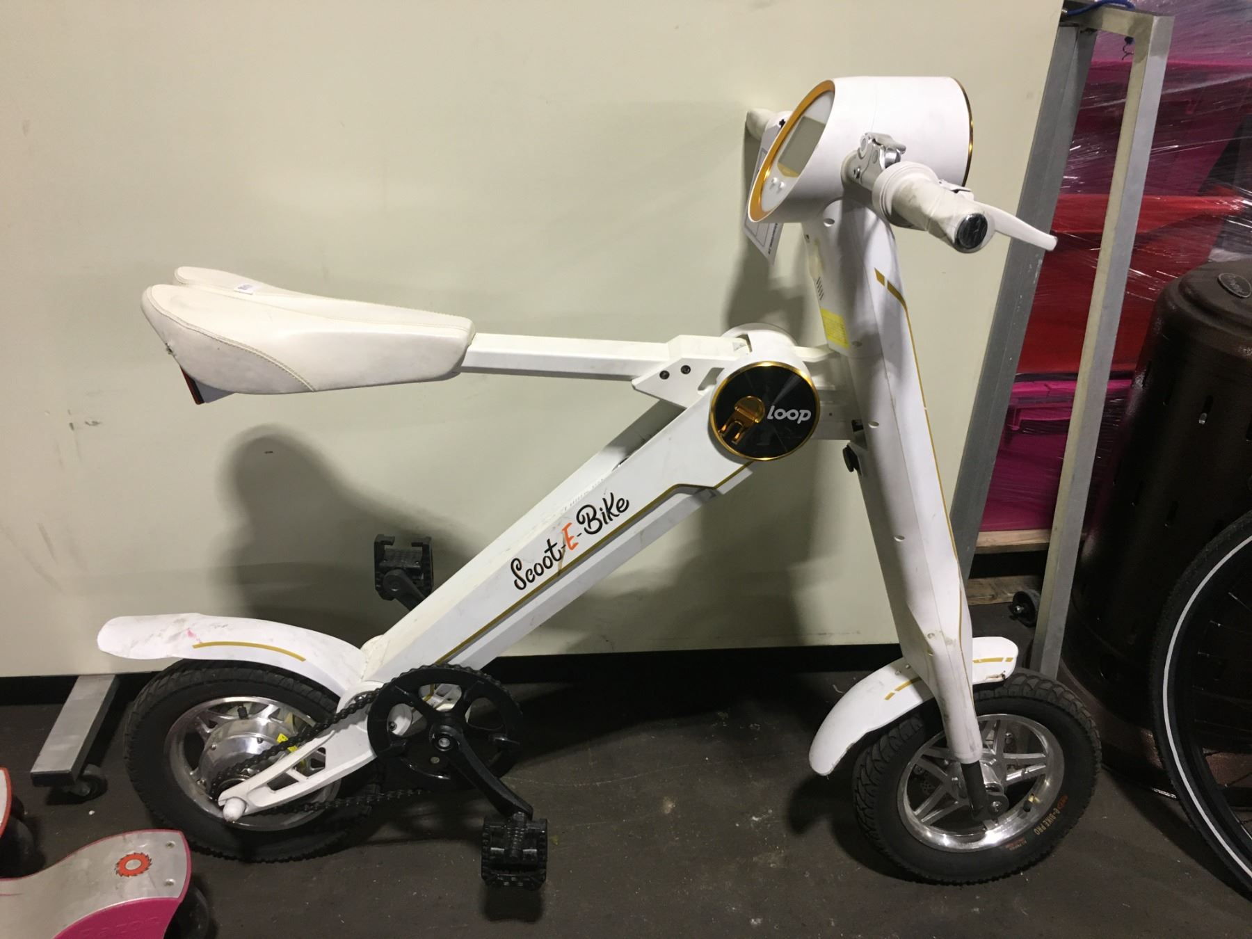 LOOP SCOOT-E-BIKE WHITE SINGLE SPEED COLLAPSIBLE ELECTRIC BIKE WITH ...