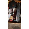 Image 3 : 2  BOXES OF ASSORTED PORTABLE SPEAKERS, MONEY COUNTING MACHINE, FLASHLIGHTS, POWER BANKS, SCREEN