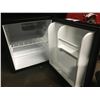Image 2 : ROA PORTABLE BLACK MINI REFRIGERATOR