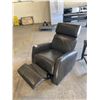 Image 2 : ELECTRONIC RECLINING CHAIR (MISSING POWER CORD)