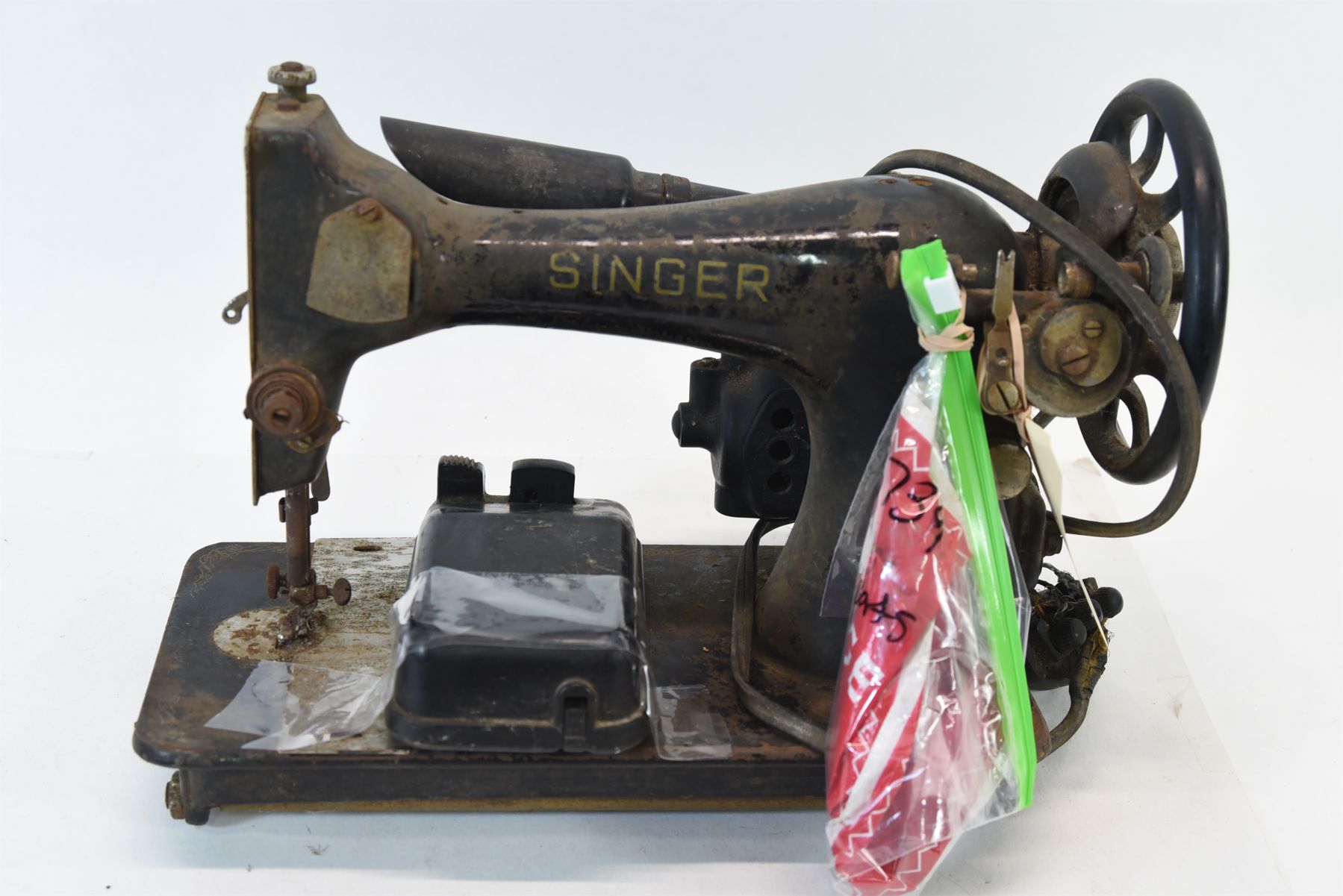 Antique 1929 Singer Model 128 Electric Sewing Machine - Landsborough ...