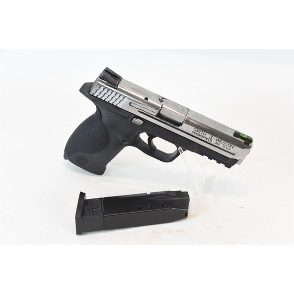 Smith and Wesson M&P 40 
