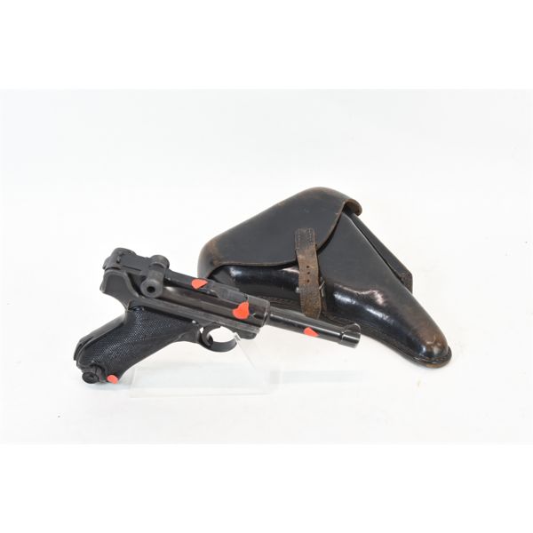 Luger P08 with Holster
